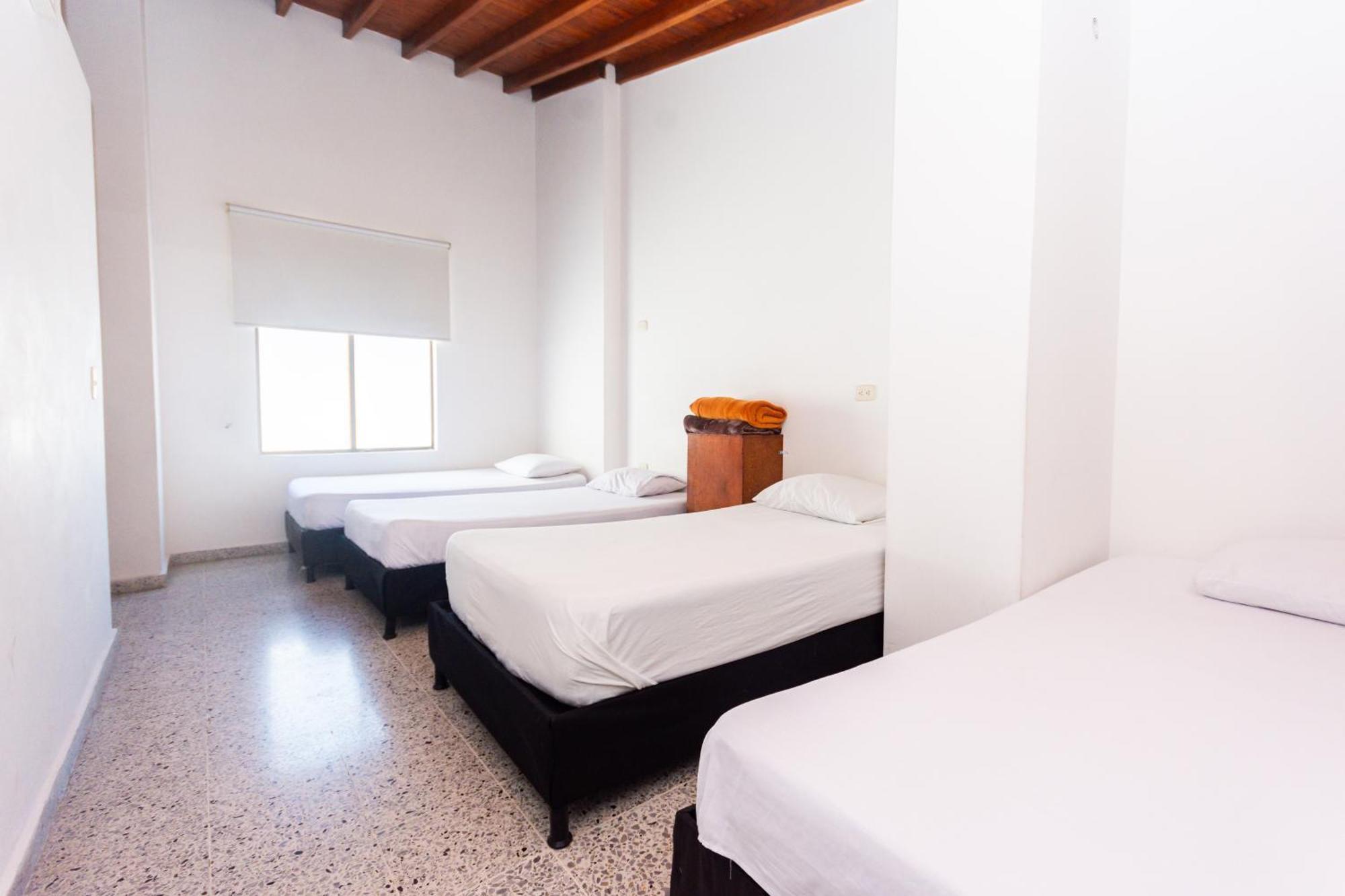 Hotel Bicentenario Рионегро Екстериор снимка