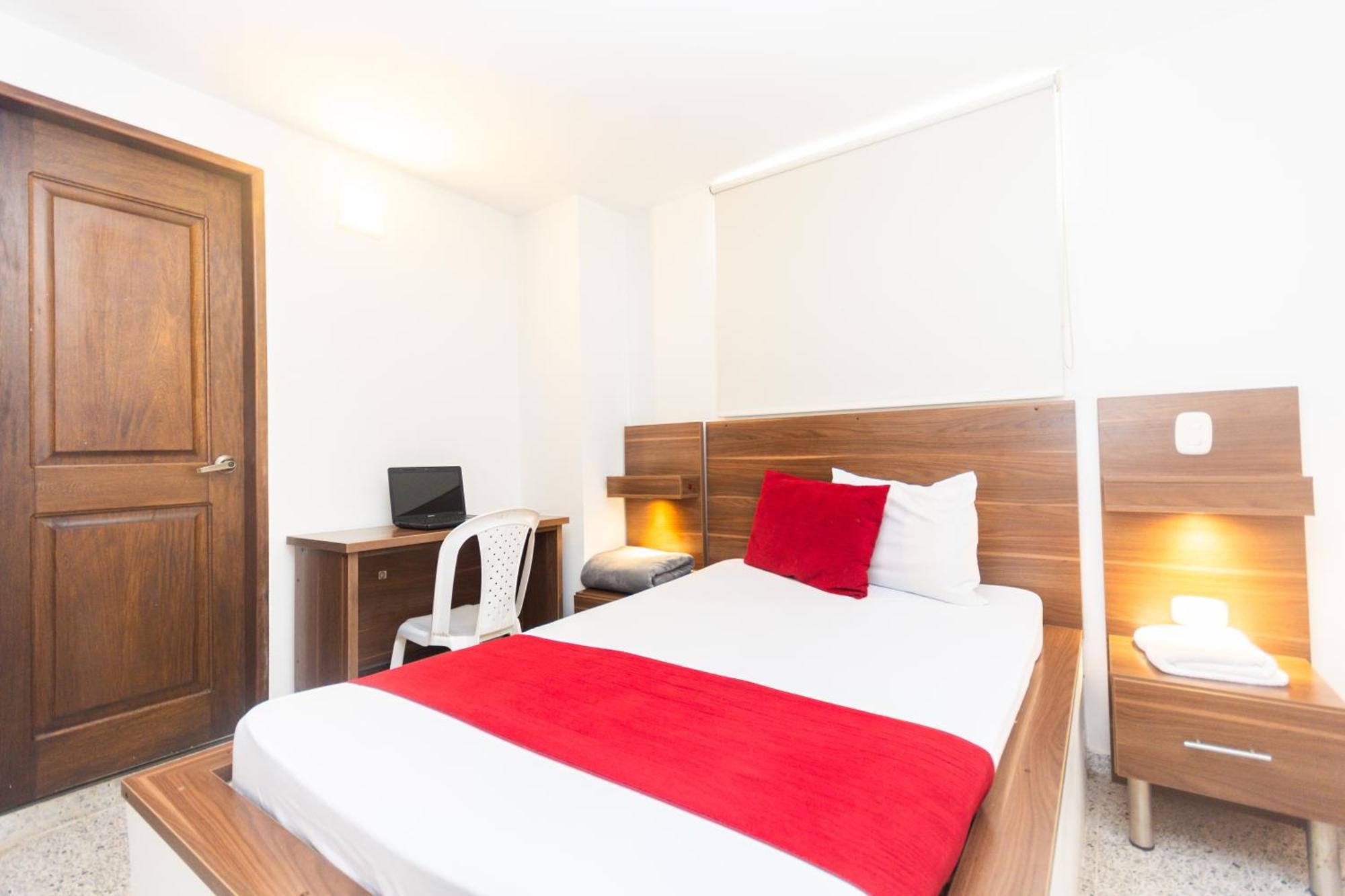 Hotel Bicentenario Рионегро Екстериор снимка