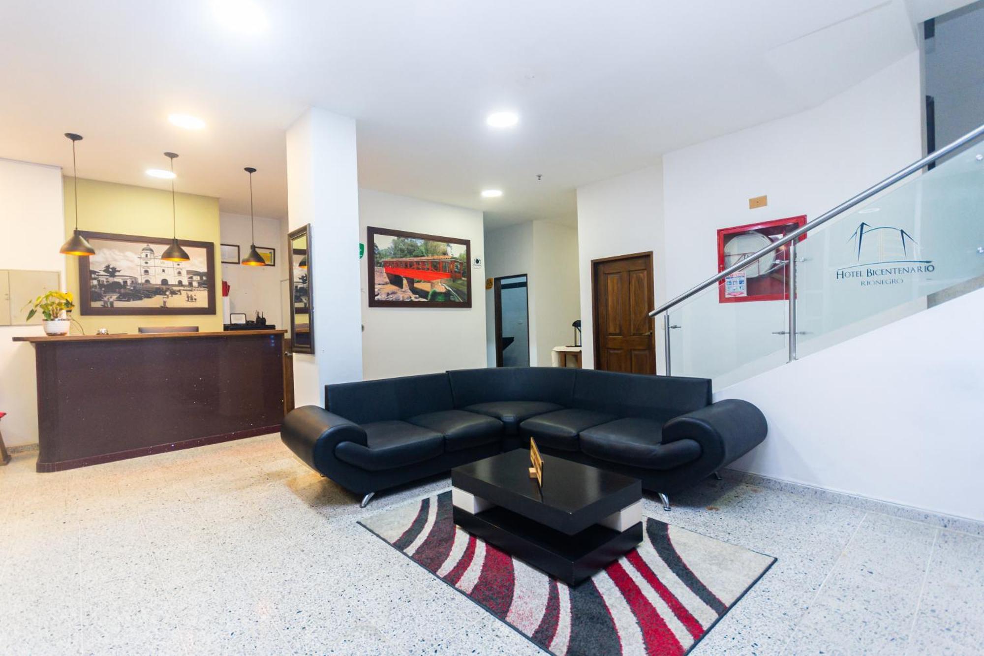 Hotel Bicentenario Рионегро Екстериор снимка